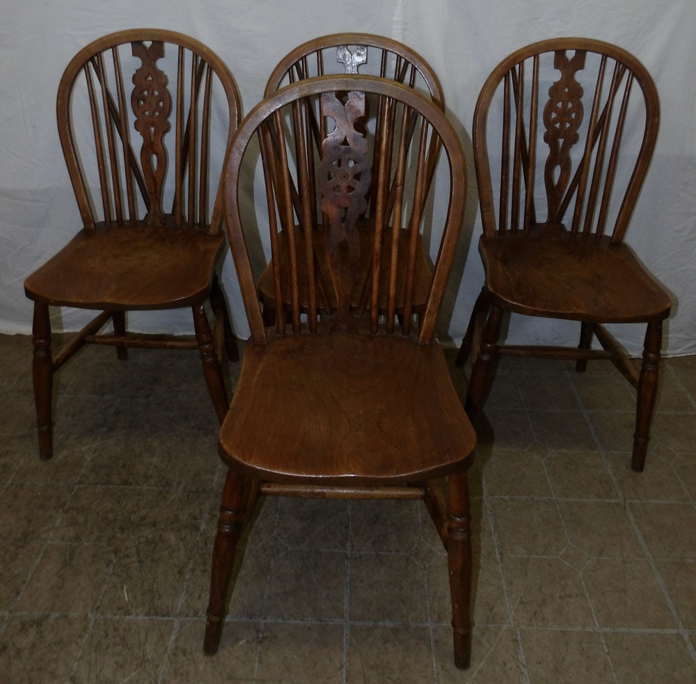 Set of 4 Antique Elmwood Windsor Dining Chairs  (1 of 5)
