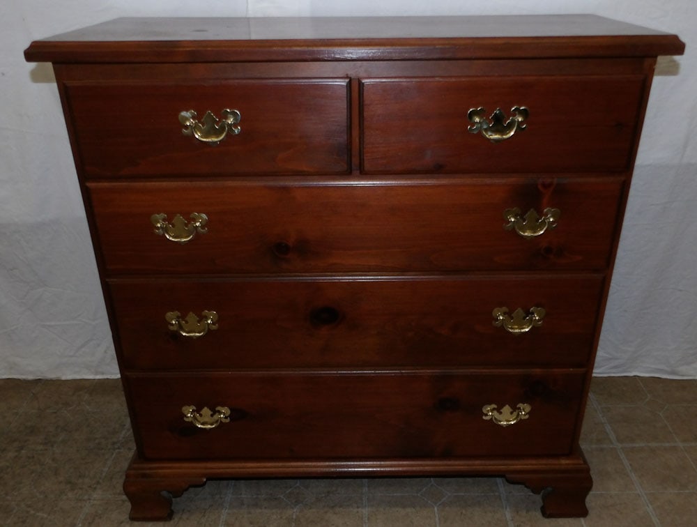 Pine 2/3 Drawer Chest  (1 of 6)