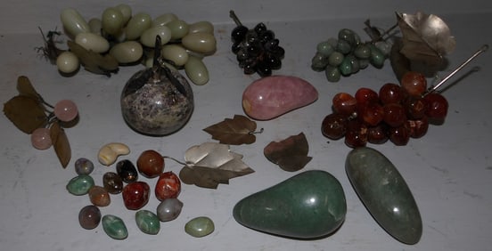 Lot of Oriental Stone Fruit