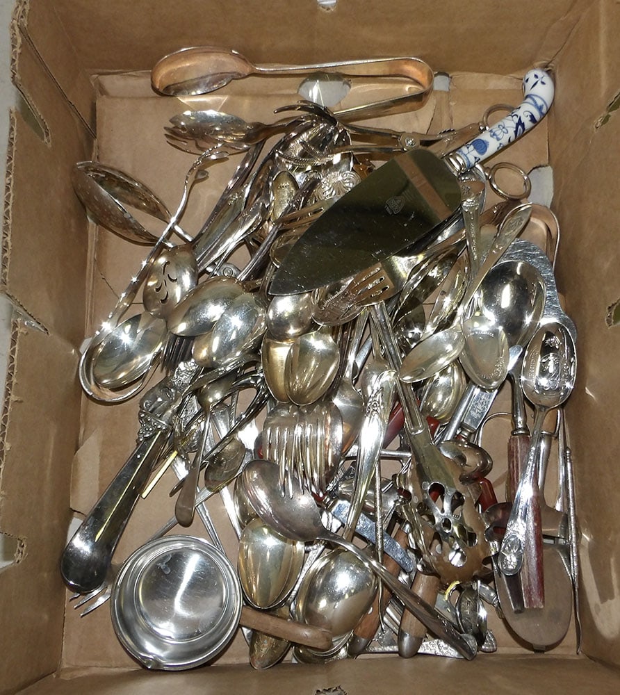 Lot of Silverplated Flatware (1 of 3)