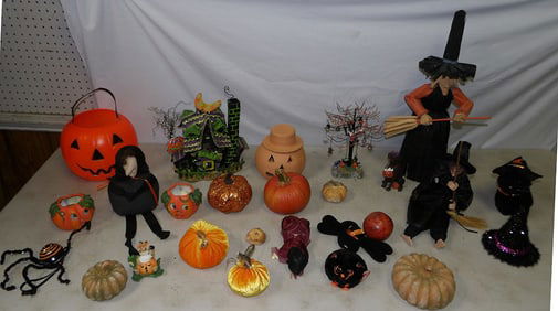 Lot of Decorative Items