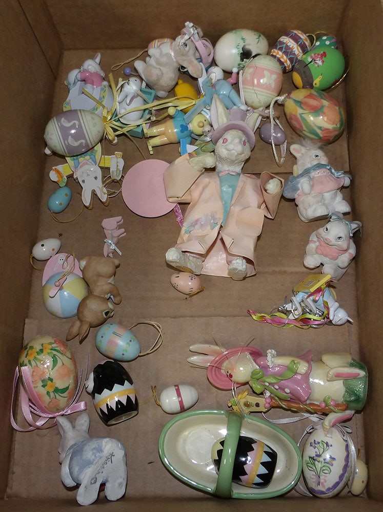 Lot of Decorative Items (1 of 3)