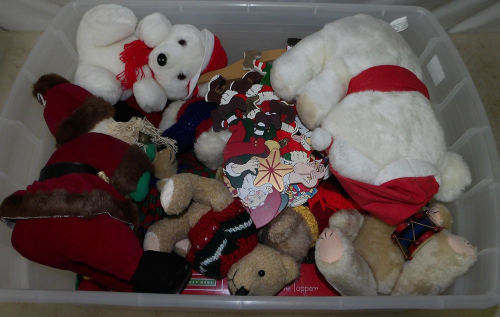 Lot of Christmas Ornaments: Lot of Christmas Ornaments . Up to 11" H 8 1/2" W 4" D ALL DESCRIPTIONS AND ANY CONDITION STATEMENT GIVEN BY LANGSTON AUCTION GALLERY ARE STRICTLY OPINIONS AND LANGSTON'S SHALL HAVE NO RESPONSIBILITY 