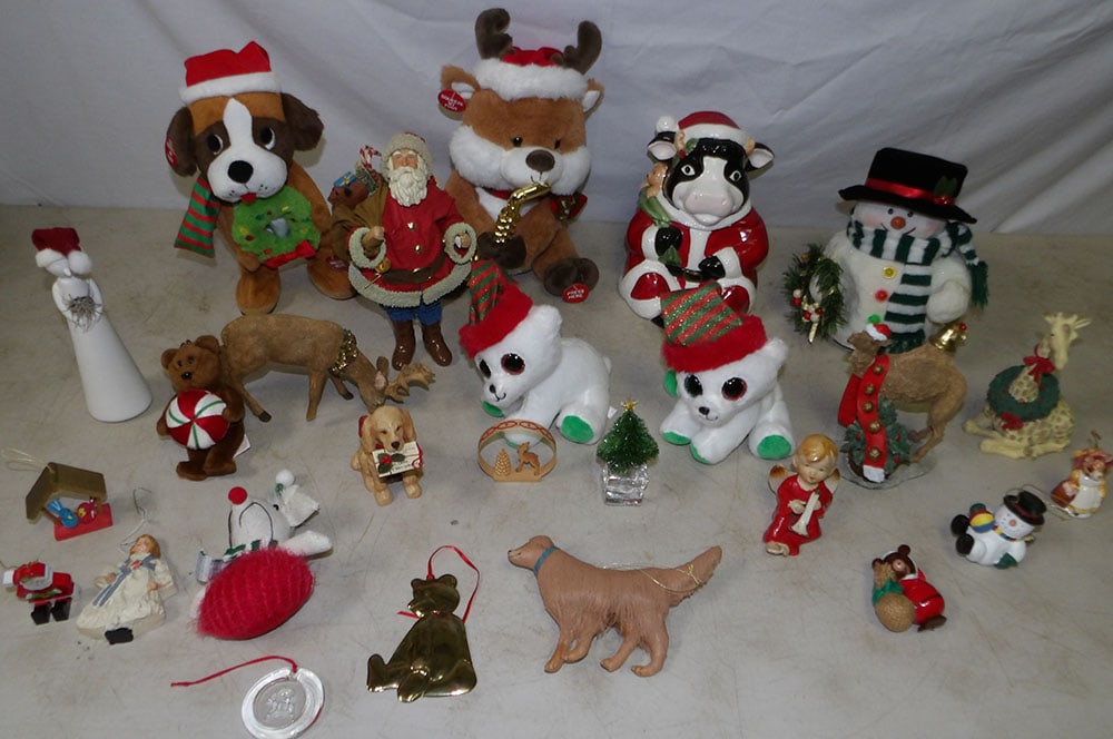 Lot of Christmas Decorations: Lot of Christmas Decorations. Up to 11 1/2" H 6" W 5" D ALL DESCRIPTIONS AND ANY CONDITION STATEMENT GIVEN BY LANGSTON AUCTION GALLERY ARE STRICTLY OPINIONS AND LANGSTON'S SHALL HAVE NO RESPONSIBILITY