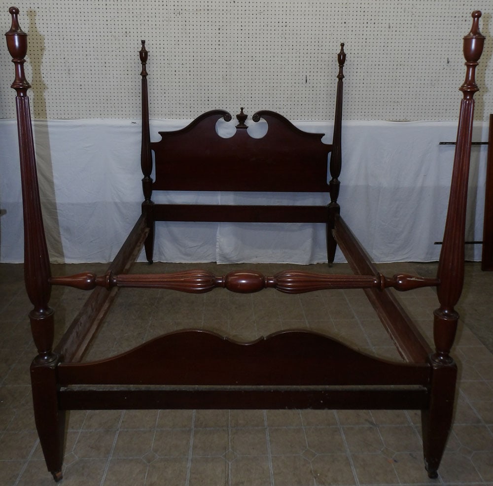 Mahogany Four Post Full Size Bed with Rails (1 of 3)