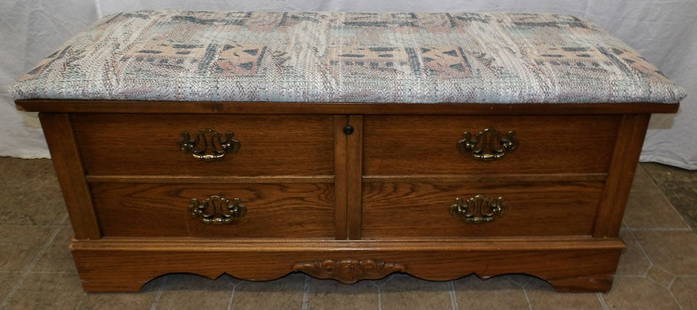 Oak & Upholstered Top Blanket Chest: Oak & Upholstered Top Blanket Chest . 18 3/4" H 44 1/2" W 16 3/4" D ALL DESCRIPTIONS AND ANY CONDITION STATEMENT GIVEN BY LANGSTON AUCTION GALLERY ARE STRICTLY OPINIONS AND LANGSTON'S SHALL HAVE NO RE