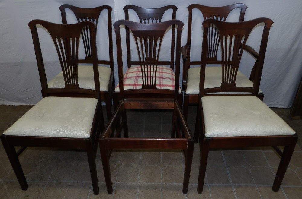 Set of Six Mahogany Dining Chairs (1 of 7)