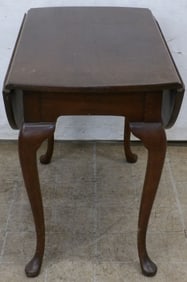 Mahogany Queen Anne Drop Leaf End Table