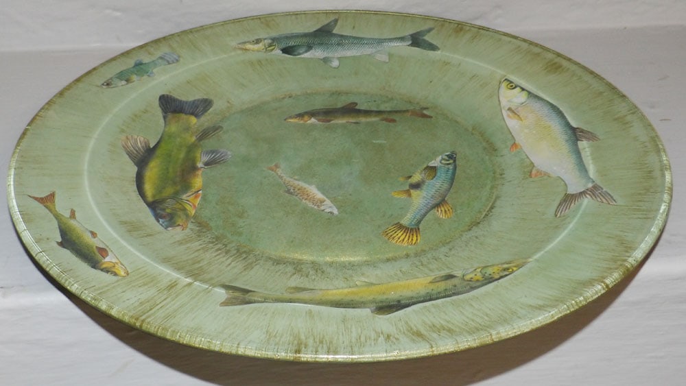 French Fish Motif Charger: French Fish Motif Charger . 11 3/4" Dia. ALL DESCRIPTIONS AND ANY CONDITION STATEMENT GIVEN BY LANGSTON AUCTION GALLERY ARE STRICTLY OPINIONS AND LANGSTON'S SHALL HAVE NO RESPONSIBILITY FOR ERRORS OR 