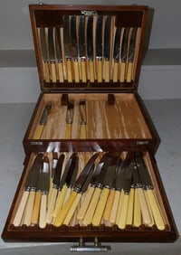 Oak Flatware Box with English Bone Handle Flatware