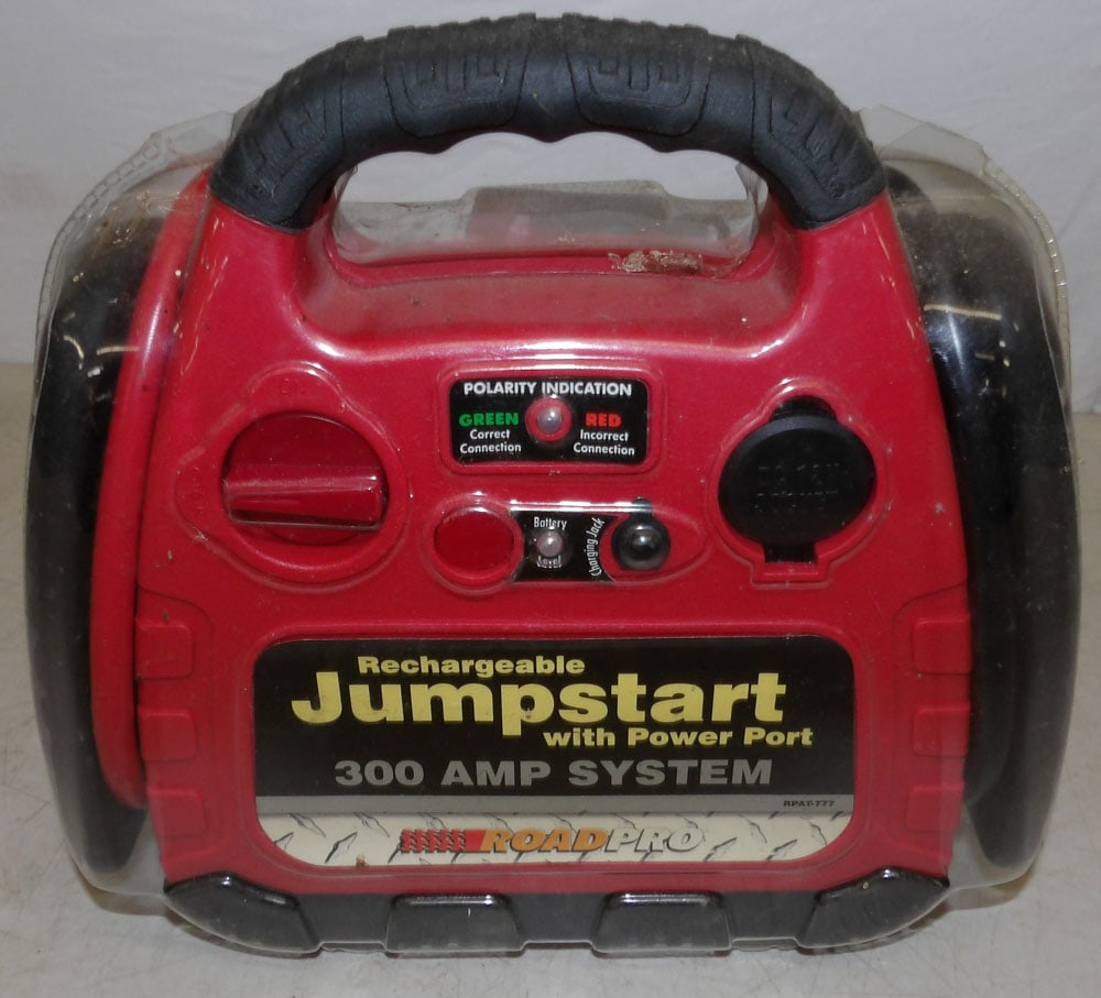 300 Amp Jump Starter, Road Pro (1 of 5)