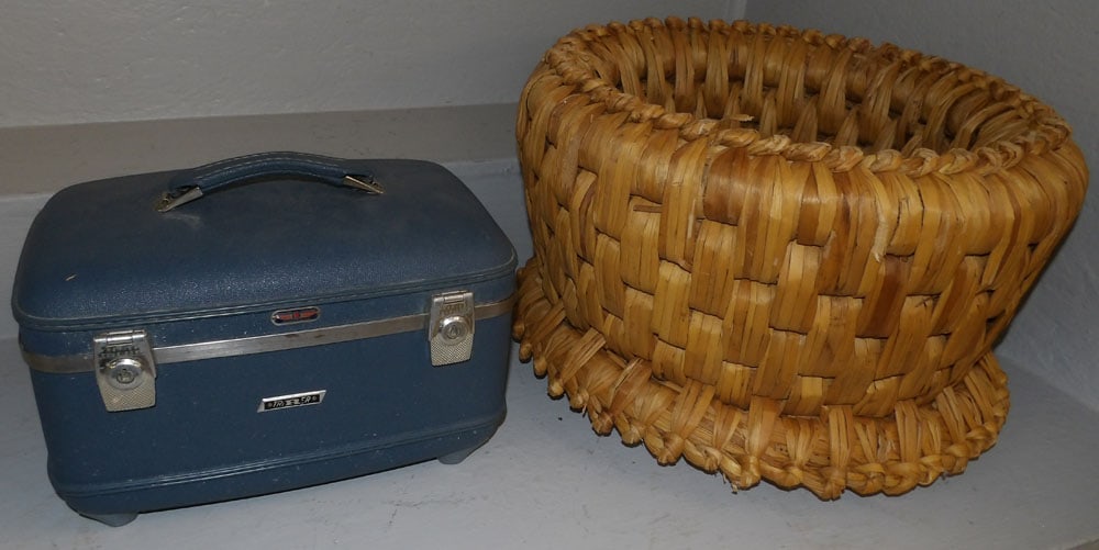Vintage Makeup Case & Rattan Ottoman (1 of 5)