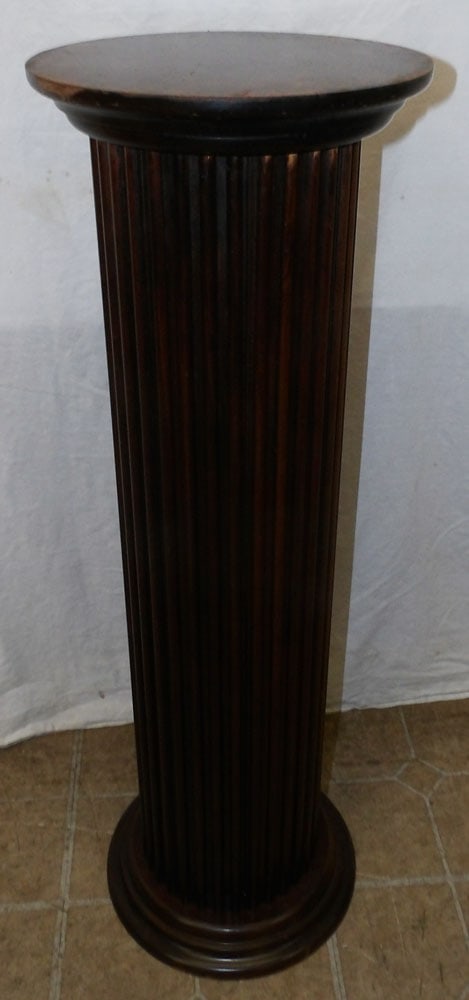 Cherry Fluted Pedestal: Cherry Fluted Pedestal . 36" H 12" Dia. ALL DESCRIPTIONS AND ANY CONDITION STATEMENT GIVEN BY LANGSTON AUCTION GALLERY ARE STRICTLY OPINIONS AND LANGSTON'S SHALL HAVE NO RESPONSIBILITY FOR ERRORS OR O