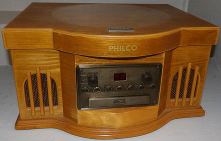 Philco Oak Record Player, (CD & Radio Work Only)