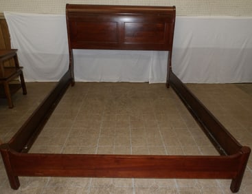 Cherry Queen Size Sleigh Bed with Rails