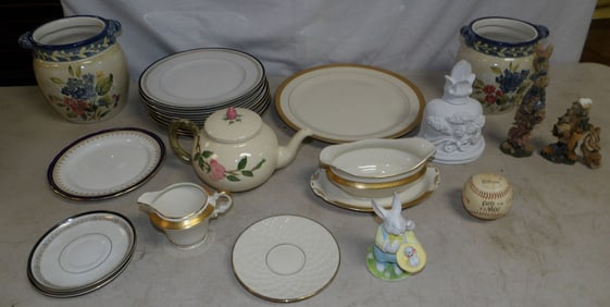 Lot of Porcelain Items