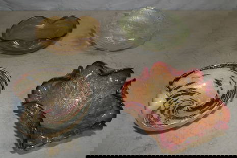 Lot of Art Glass Bowls: Lot of Art Glass Bowls . Up to 3" H 7" W 4" D ALL DESCRIPTIONS AND ANY CONDITION STATEMENT GIVEN BY LANGSTON AUCTION GALLERY ARE STRICTLY OPINIONS AND LANGSTON'S SHALL HAVE NO RESPONSIBILITY FOR ERROR