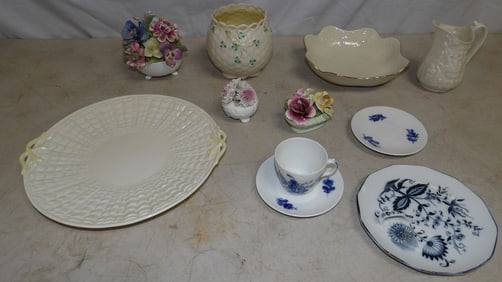 Lot of Porcelain Items