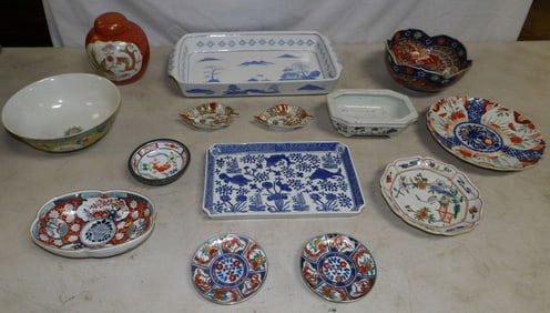 Lot of Oriental Porcelain Items