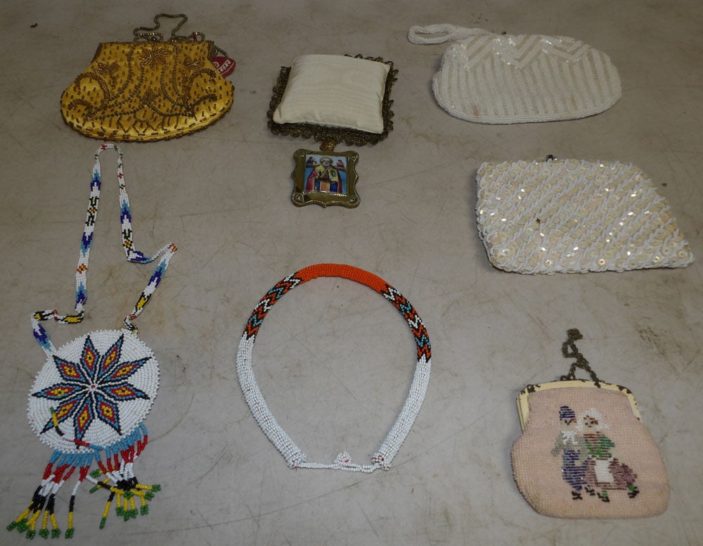 Lot of Beaded Purses: Lot of Beaded Purses. Up to 6 1/2" W ALL DESCRIPTIONS AND ANY CONDITION STATEMENT GIVEN BY LANGSTON AUCTION GALLERY ARE STRICTLY OPINIONS AND LANGSTON'S SHALL HAVE NO RESPONSIBILITY FOR ERRORS OR OMIS