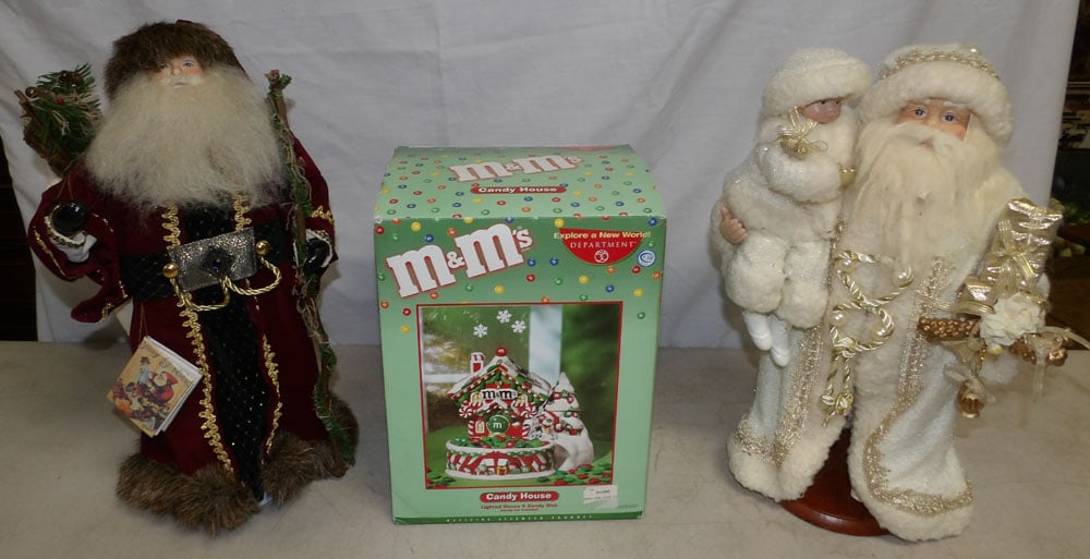 Lot of Christmas Decorations: Lot of Christmas Decorations. Up to 17" H 6" W 4 1/2" D ALL DESCRIPTIONS AND ANY CONDITION STATEMENT GIVEN BY LANGSTON AUCTION GALLERY ARE STRICTLY OPINIONS AND LANGSTON'S SHALL HAVE NO RESPONSIBILITY