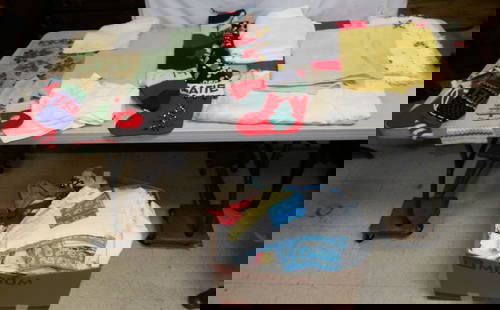 Lot of Linens: Lot of Linens . Up to 104" W ALL DESCRIPTIONS AND ANY CONDITION STATEMENT GIVEN BY LANGSTON AUCTION GALLERY ARE STRICTLY OPINIONS AND LANGSTON'S SHALL HAVE NO RESPONSIBILITY FOR ERRORS OR OMISSIONS. T