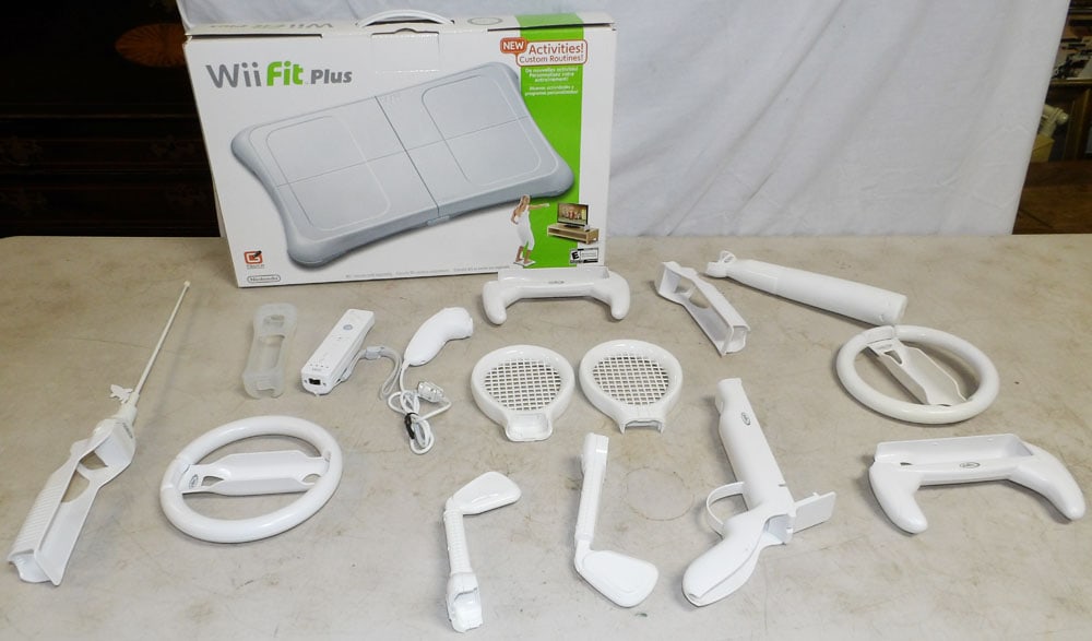 Nintendo Wii Fit Plus (1 of 6)