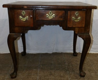 18th century walnut inlay queen anne lowboy