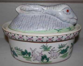 oriental porcelain bunny cover dish