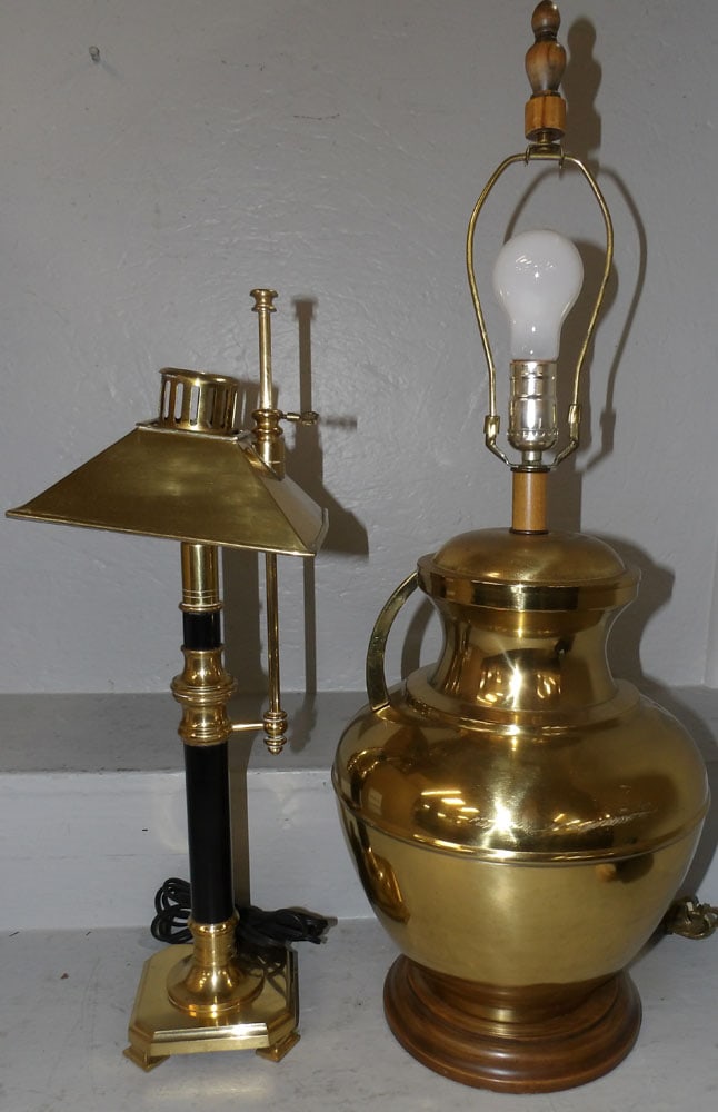 2 brass lamps: 2 brass lamps . Up to 28" H 10 1/2" Dia. ALL DESCRIPTIONS AND ANY CONDITION STATEMENT GIVEN BY LANGSTON AUCTION GALLERY ARE STRICTLY OPINIONS AND LANGSTON'S SHALL HAVE NO RESPONSIBILITY FOR ERRORS OR 