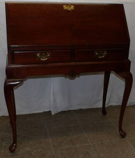 Cherry Queen Anne Style Desk by Jasper Cabinet Company: Cherry Queen Anne Style Desk by Jasper Cabinet Company . 41 1/4" H 37" W 17 1/2" D ALL DESCRIPTIONS AND ANY CONDITION STATEMENT GIVEN BY LANGSTON AUCTION GALLERY ARE STRICTLY OPINIONS AND LANGSTON'S S