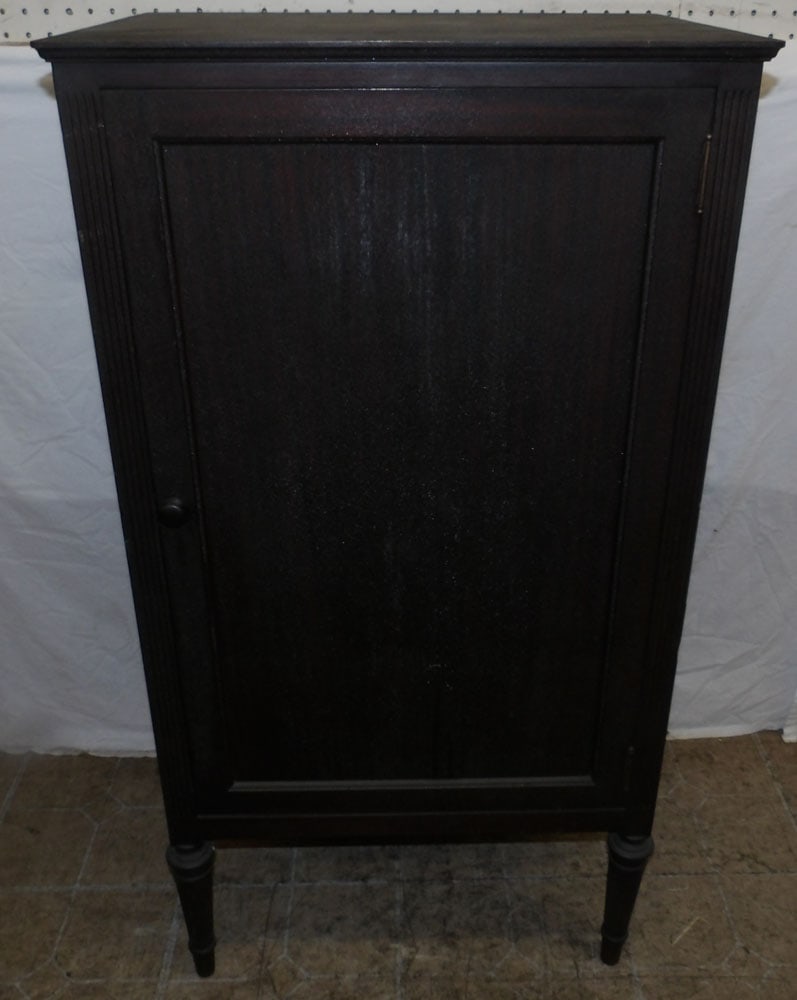 Antique Mahogany Music Cabinet: Antique Mahogany Music Cabinet . 44" H 23 1/4" W 17 1/2" D ALL DESCRIPTIONS AND ANY CONDITION STATEMENT GIVEN BY LANGSTON AUCTION GALLERY ARE STRICTLY OPINIONS AND LANGSTON'S SHALL HAVE NO RESPONSIBIL