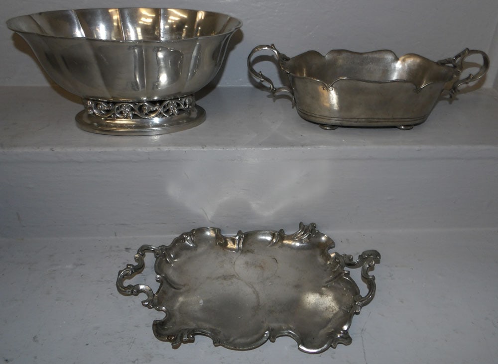 Pewter Bowl, Aluminum Tray, & Jardiniere: Pewter Bowl, Aluminum Tray, & Jardiniere. Up to 5 1/2" H 11 3/4" W 8" D ALL DESCRIPTIONS AND ANY CONDITION STATEMENT GIVEN BY LANGSTON AUCTION GALLERY ARE STRICTLY OPINIONS AND LANGSTON'S SHALL HAVE N