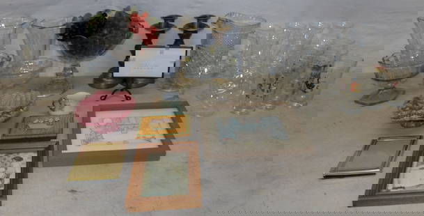 Lot of Glass Items: Lot of Glass Items . Up to 9 1/2" x 8" ALL DESCRIPTIONS AND ANY CONDITION STATEMENT GIVEN BY LANGSTON AUCTION GALLERY ARE STRICTLY OPINIONS AND LANGSTON'S SHALL HAVE NO RESPONSIBILITY FOR ERRORS OR OM