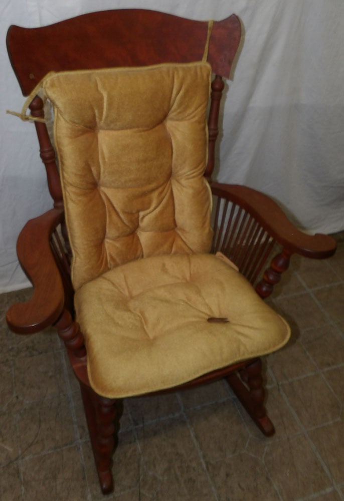 Maple Rocker: Maple Rocker . 36" H 27" W 30 1/2" D ALL DESCRIPTIONS AND ANY CONDITION STATEMENT GIVEN BY LANGSTON AUCTION GALLERY ARE STRICTLY OPINIONS AND LANGSTON'S SHALL HAVE NO RESPONSIBILITY FOR ERRORS OR OMIS