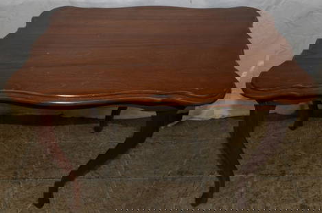 Walnut Tea Table: Walnut Tea Table . 19" H 24" W 15 3/4" D ALL DESCRIPTIONS AND ANY CONDITION STATEMENT GIVEN BY LANGSTON AUCTION GALLERY ARE STRICTLY OPINIONS AND LANGSTON'S SHALL HAVE NO RESPONSIBILITY FOR ERRORS OR