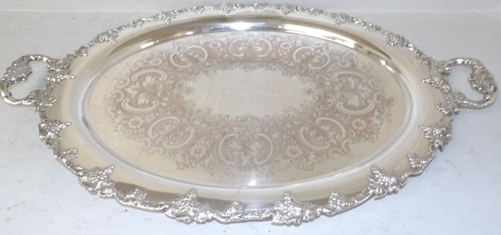 Silverplated Oval Serving Tray with Grape & Cable Motif (1 of 6)