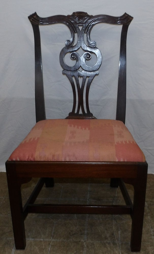 Antique Mahogany Chippendale Side Chair: Antique Mahogany Chippendale Side Chair. 36 3/4" H 21 1/4" W 20" D ALL DESCRIPTIONS AND ANY CONDITION STATEMENT GIVEN BY LANGSTON AUCTION GALLERY ARE STRICTLY OPINIONS AND LANGSTON'S SHALL HAVE NO RES
