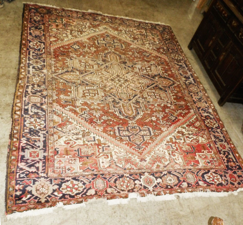 8' 4" x 11' 2" Antique Heriz Rug (1 of 6)