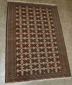 2' 10" x 4' Handmade Oriental Rug