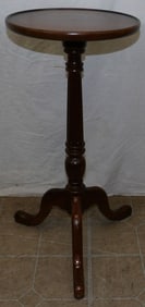 Cherry Queen Anne Dish Top Fluted Pedestal Whisky Stand