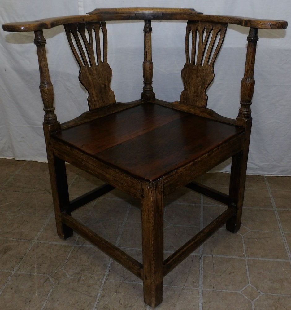 19th Century English Oak Corner Chair (1 of 4)