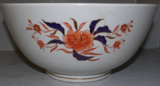 Imari style porcelain bowl