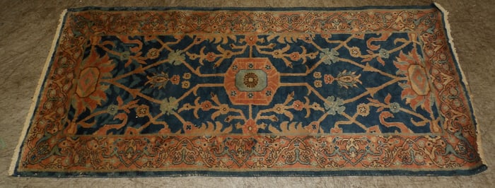 2'7" x 5' 10"antique handmade oriental rug
