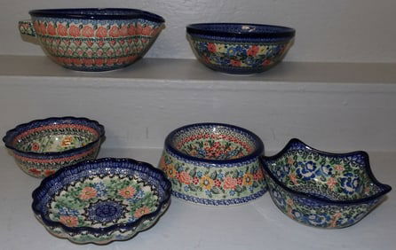 5 pieces of hand painted polish pottery
