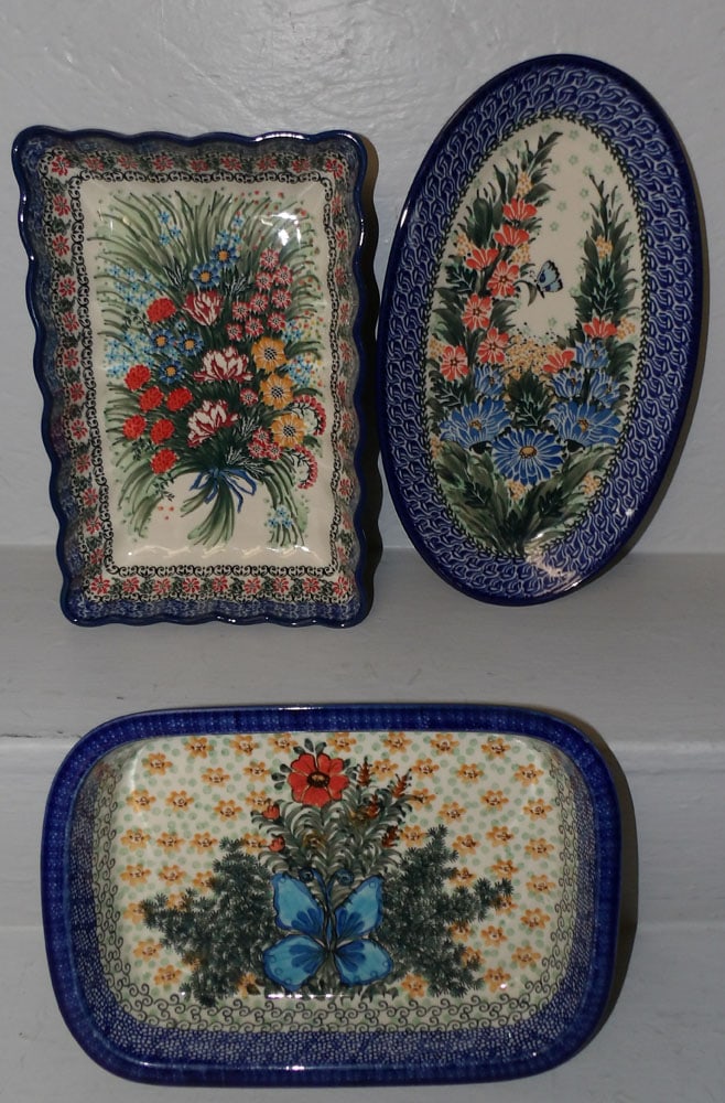 three pieces of hand painted polish pottery (1 of 4)