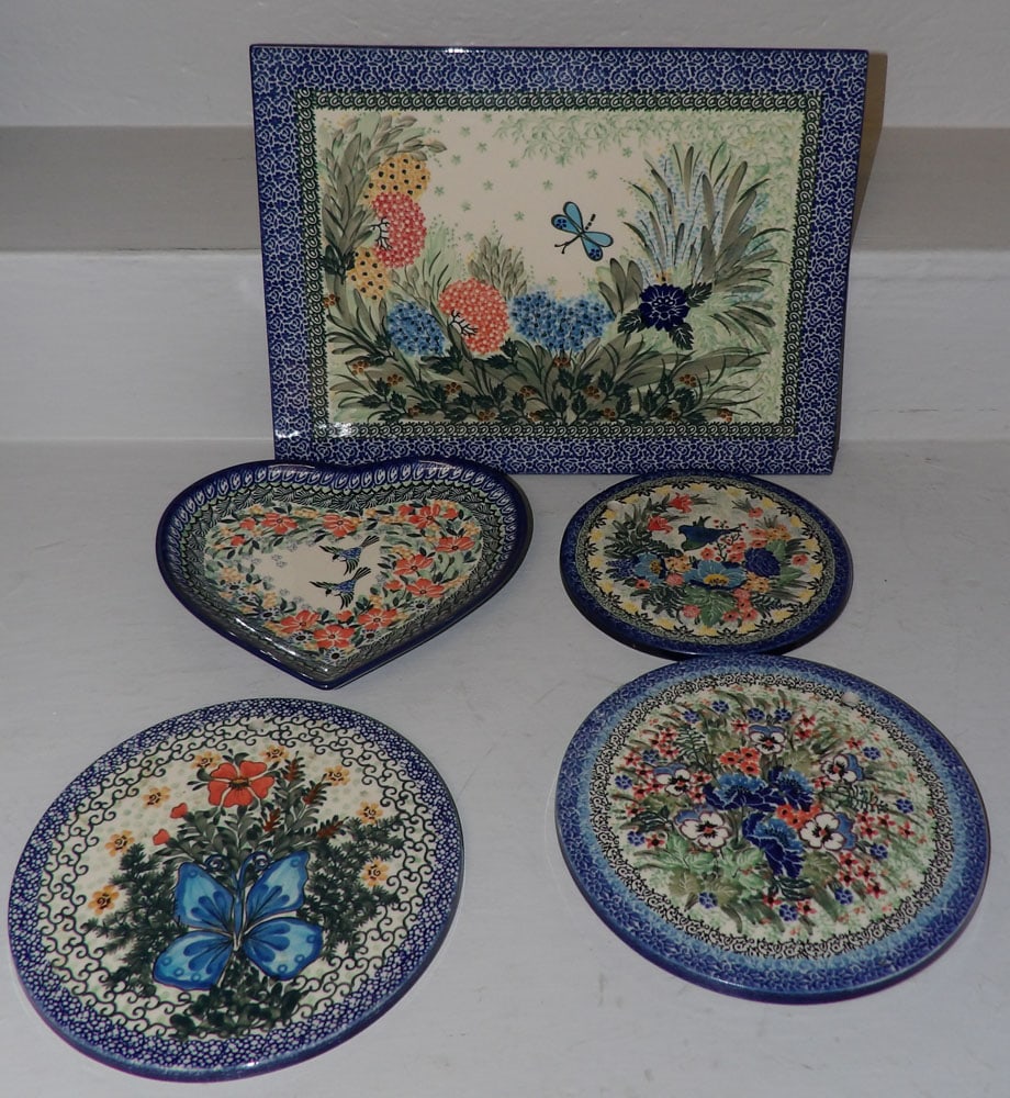 5 pieces of hand painted polish pottery (1 of 4)