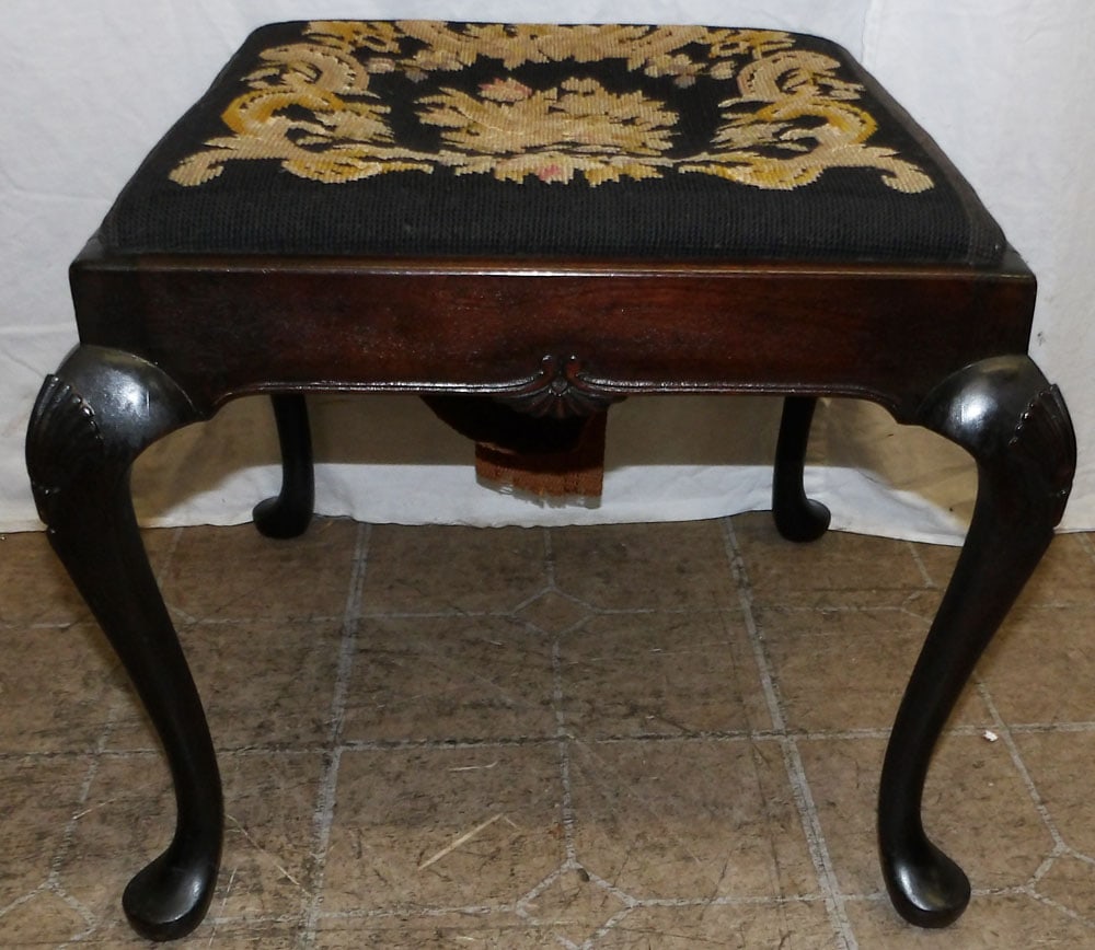Antique Mahogany Queen Anne Bench with Needlepoint Top (1 of 4)