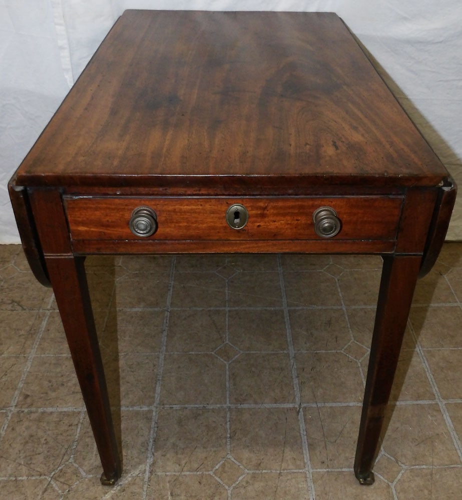 19th Century Mahogany Pembroke Table with One Drawer (1 of 11)