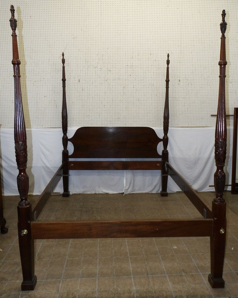 Mahogany Rice Carved Queen Size Bed by Council Craftsman with Rails (1 of 12)